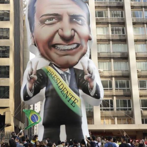 Η Βραζιλία στη σκιά της ακροδεξιάς