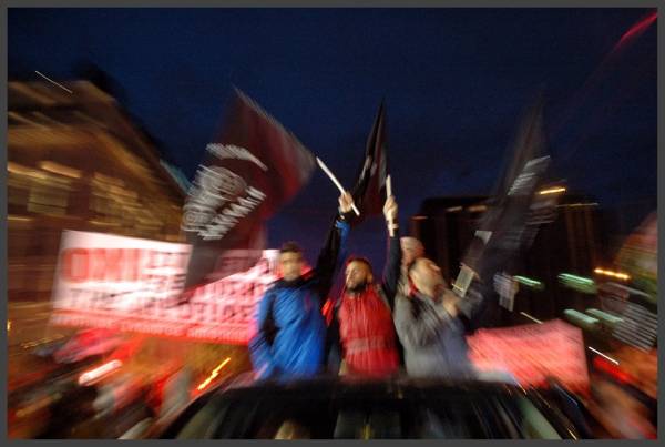 12 Φλεβάρη-φωτορεπορτάζ: εργατιά-αγροτιά μια φωνή και μια γροθιά!