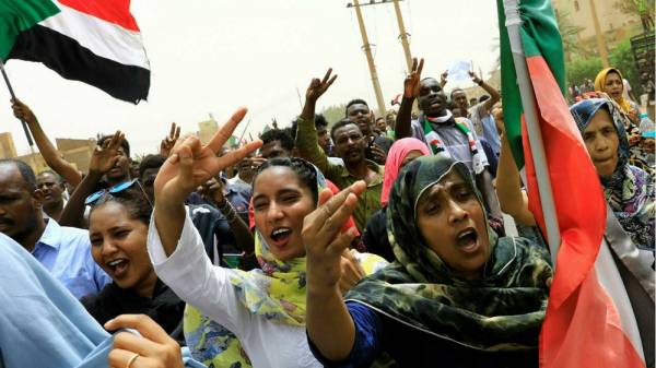 Η επανάσταση του Σουδάν εισέρχεται στη δεύτερη φάση της: η διάλυση του κράτους