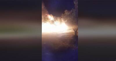 ΚΕΕΡΦΑ: Ποιοι έβαλαν φωτιά στις παράγκες εργατών γης στα φραουλοχώραφα της Ν.Μανωλάδας;