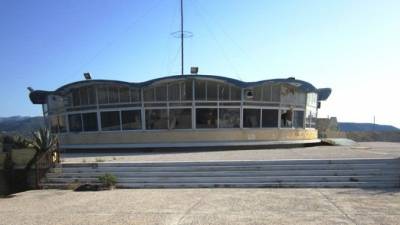 ΑΝΤ.ΑΡ.ΣΥ.Α. Λευκάδας : Ανάπτυξη με κριτήριο την προστασία του περιβάλλοντος και των συμφερόντων της εργαζόμενης πλειοψηφίας στο νησί ή ανάπτυξη υποταγμένη στα συμφέροντα των επιχειρηματιών λόμπι;