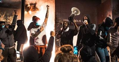 Αλληλεγγύη με την παγκόσμια αντιρατσιστική εξέγερση. Ανακοίνωση του Εκτελεστικού Γραφείου της 4ης Διεθνούς