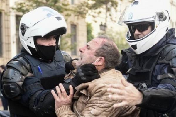 Κείμενο Ομάδας Νομικών: Στοιχειώδη δικαιώματα υποψήφιων θυμάτων της κρατικής καταστολής