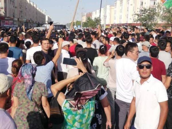 Για τις βίαιες ταραχές στην περιοχή Καρακαλπακστάν του Ουζμπεκιστάν