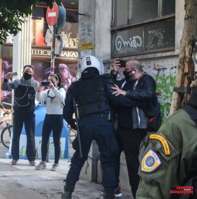 ΟΛΜΕ-Να αφεθούν τώρα ελεύθεροι όλοι οι προσαχθέντες και συλληφθέντες!