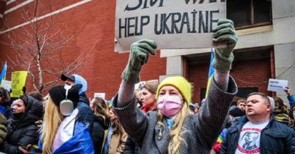 Ανακοίνωση του Ρώσικου Φεμινιστικού Αντιπολεμικού Κινήματος για την 8η Μάρτη
