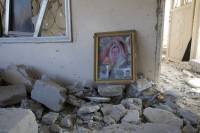 Ο Άσαντ χτυπά το Ίντλιμπ, ενώ ο κόσμος κοιτάζει τη Γάζα