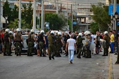 Καταγγελία της ΑΝΤΑΡΣΥΑ για την επίθεση από αστυνομία και χρυσαυγίτες στην αντιφασιστική διαδήλωση στις 13 Μάη στον Ασπρόπυργο.