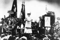 Το δικαίωμα ψήφου στις γυναίκες και η ταξική πάλη