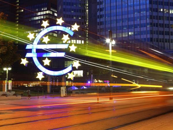 Η απόφαση της ΕΚΤ για τα ελληνικά ομόλογα και οι συνέπειες για την ελληνική οικονομία-του Ν. Στραβελάκη