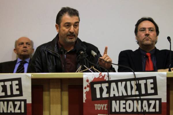 Τρία χρόνια Ν.Δ: τρία χρόνια βάναυσης νομοθετικής (και όχι μόνο) λεηλασίας σε δικαιώματα και ελευθερίες. Αυτούς τους νόμους ποιός θα τους ...καταργήσει με ένα άρθρο;