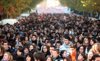 ΟΛΕΣ/ΟΙ στις διαδηλώσεις για τον Αλέξη, την Τρίτη 6/12, 12.00 μ και 6.00 μ.μ. στα Προπύλαια. / Θεσ/νίκη: 15:00 Καμάρα / Ιωάννινα 18:00 Ακαδημία / Ηράκλειο: 6:00 μ.μ. στα Λιοντάρια
