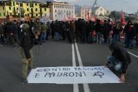 Μαζική αντιφασιστική διαδήλωση στη Γένοβα [11/2] (φωτογραφίες)