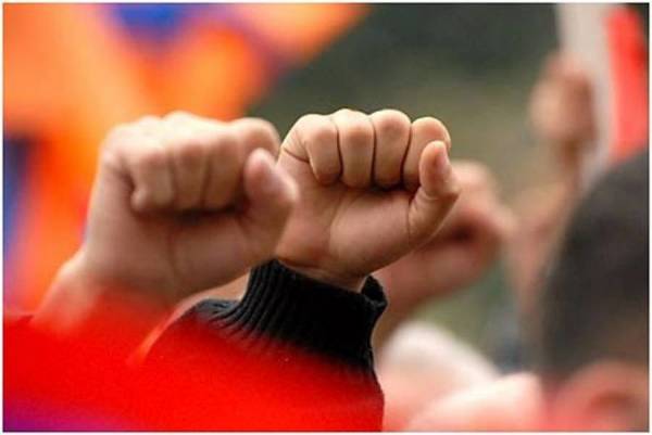 ΑΓΩΝΙΣΤΙΚΗ ΤΑΞΙΚΗ ΕΝΟΤΗΤΑ στο ΕΚΑ - ΟΧΙ ΑΛΛΕΣ ΜΕΙΩΣΕΙΣ ΜΙΣΘΩΝ ΚΑΙ ΑΠΟΛΥΣΕΙΣ !