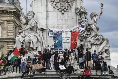40 μέρες καθεστωτικής κρίσης: ήρθε η ώρα να σταματήσουμε τον Μακρόν!