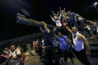 ΣΕΚ: Να δυναμώσουμε την αλληλεγγύη μας στους αγωνιζόμενους εργάτες της Τουρκίας!