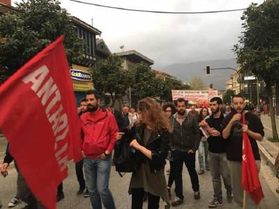 ΑΝΤΑΡΣΥΑ: Να σταματήσουμε την απειλή του πολέμου στην Ουκρανία