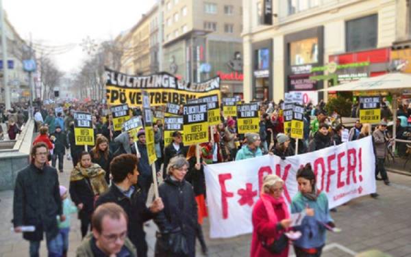 Aυστρία: Στους δρόμους ενάντια στο ρατσισμό και τους φασίστες
