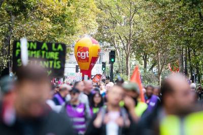 Γαλλία: Λεκορνού ν2 - μια κυβέρνηση κοινωνικού πολέμου. Nouveau Parti anticapitaliste (NPA)