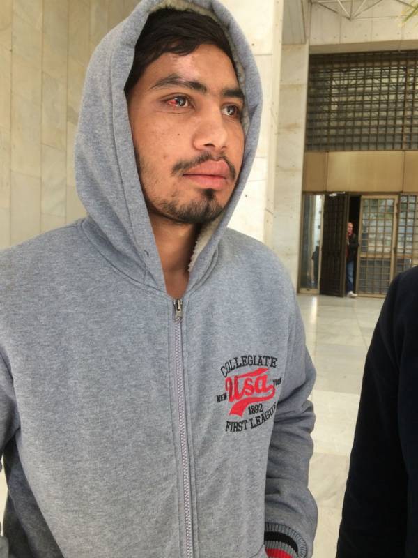 Ελεύθερος ο Ζισάν Ελάχι, θύμα ρατσιστικής βίας, μετά την περίεργη σύλληψή του στο Αττικό νοσοκομείο