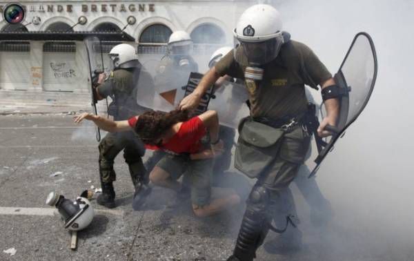 Aντωνία Λεγάκη: Συλληφθέντες 15ης Ιουλίου: «Αριστερό» Μνημόνιο – «Αριστερή» Καταστολή -«Αριστερή» συκοφαντία