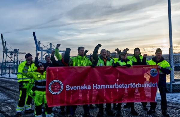 Σουηδία: Οι Λιμενικές εταιρείες εφαρμόζουν το «σπάσιμο αποκλεισμού»