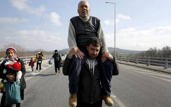 Και όμως θα περάσουν…