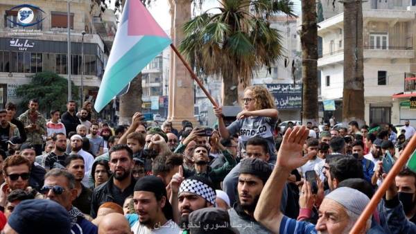 Το όνειρό μας για μια Συρία χωρίς Άσαντ έχει επιστρέψει με την προέλαση των ανταρτών στο Χαλέπι