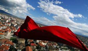 Αποχή από τις κάλπες, συμμετοχή στα κινήματα; του Σπύρου Μαρκέτου