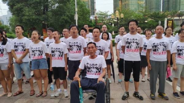 Τι έχει απομείνει από την κινεζική αριστερά; - του Au Loong-Yu