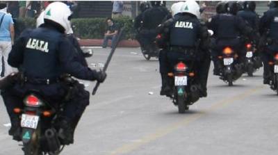 ΑΓΩΝΙΣΤΙΚΕΣ ΠΑΡΕΜΒΑΣΕΙΣ ΣΥΣΠΕΙΡΩΣΕΙΣ ΚΙΝΗΣΕΙΣ ΔΕ : Καταγγέλλουμε το όργιο της αστυνομικής βίας και καταστολής!