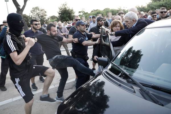 Η ΑΝΤΑΡΣΥΑ καταδικάζει την επίθεση φασιστικών στοιχείων στον Γιάννη Μπουτάρη