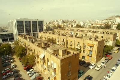 Τι συμβαίνει ακριβώς με τα προσφυγικά της Λεωφόρου Αλεξάνδρας; Ποιος ο ρόλος της Περιφέρειας Αττικής;