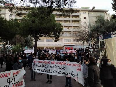 ΑΝΥΠΟΤΑΧΤΗ ΚΑΙΣΑΡΙΑΝΗ: Καταγγέλλουμε και καταδικάζουμε την εισβολή της αστυνομίας στη Φοιτητική Εστία