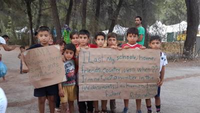 Μαζικοί διορισμοί εκπαιδευτικών για να ενταχθούν όλα τα προσφυγόπουλα στα δημόσια σχολεία τώρα!