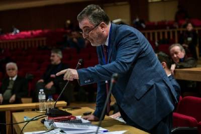 Το “Δίκαιο των υποκλοπών” να μην νομιμοποιήσει την υπερκλοπή του Δικαίου-του Κώστα Παπαδάκη