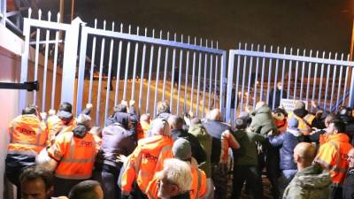 ΑΝΤΑΡΣΥΑ: Η COSCO δολοφονεί - Η κυβέρνηση συνένοχη!