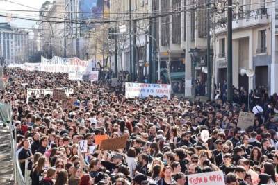 Η ΑΤΕ -ΕΚΑ για τις μεγάλες απεργιακές διαδηλώσεις της 8ης Μάρτη και για την συνέχεια των αγώνων