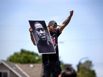 Αγωνιστικές Παρεμβάσεις Δευτεροβάθμιας Εκπαίδευσης: Αλληλεγγύη στους εξεγερμένους των ΗΠΑ - Κινητοποίηση 3 Ιούνη Αθήνα